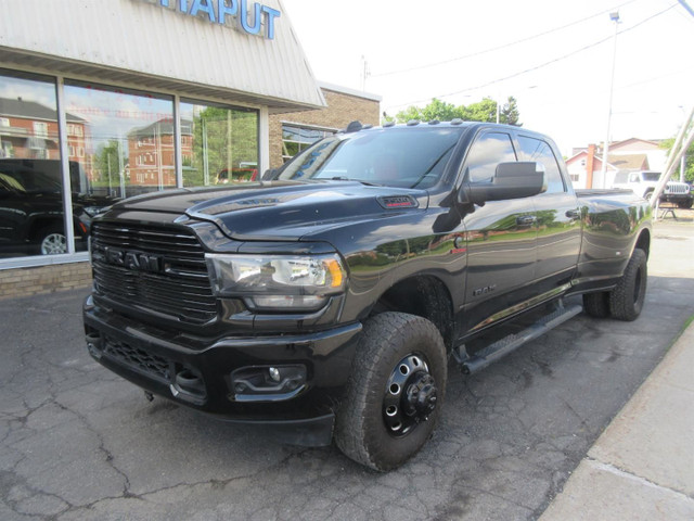 Ram 3500 Big Horn ROUES DOUBLES *Aisin + cuir rouge* 2020 in Cars & Trucks in Longueuil / South Shore