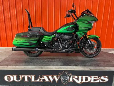 This 2023 Road Glide CVO is ready for you and the open road! The 121CI VVTi Milwaukee Eight will bri...