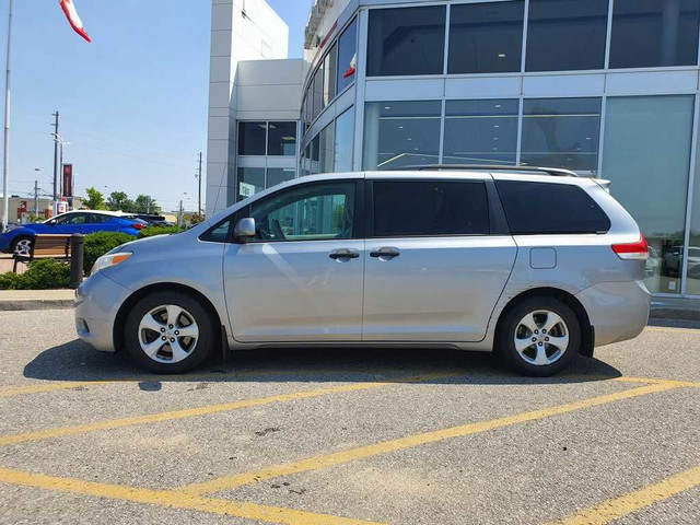 2012 Toyota Sienna 5dr V6 CE 7-Pass FWD | Alloys | Power Group in Cars & Trucks in City of Toronto - Image 4