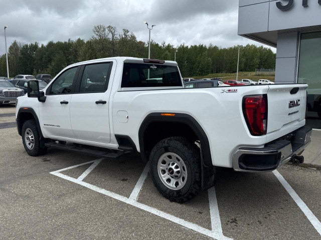2024 GMC Sierra 3500HD Pro in Cars & Trucks in St. Albert - Image 4