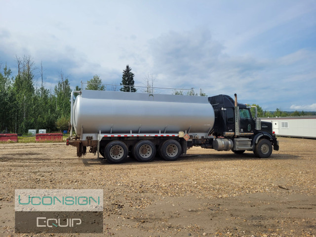 2013 Western Star 4900 SB Sleeper DOT Tank Truck in Heavy Trucks in Edmonton - Image 3