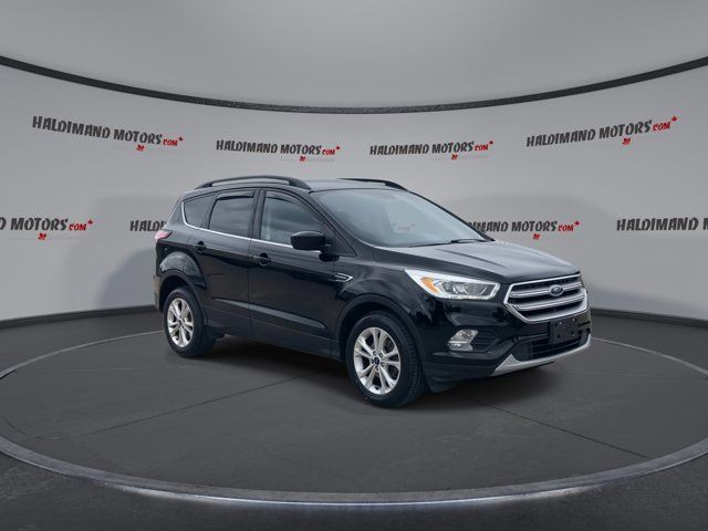 2017 Ford Escape SE in Cars & Trucks in Hamilton - Image 2