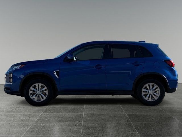 2023 Mitsubishi RVR SE in Cars & Trucks in Calgary - Image 2
