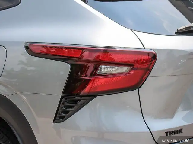 2024 Chevrolet Trax 2RS | Sunroof Pkg | Blind Spot | Low Kms in Cars & Trucks in Hamilton - Image 16