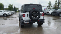This 2025 JEEP WRANGLER 4-DOOR RUBICON has the following options Cloth Low-Back Bucket Seats, Remote... (image 3)