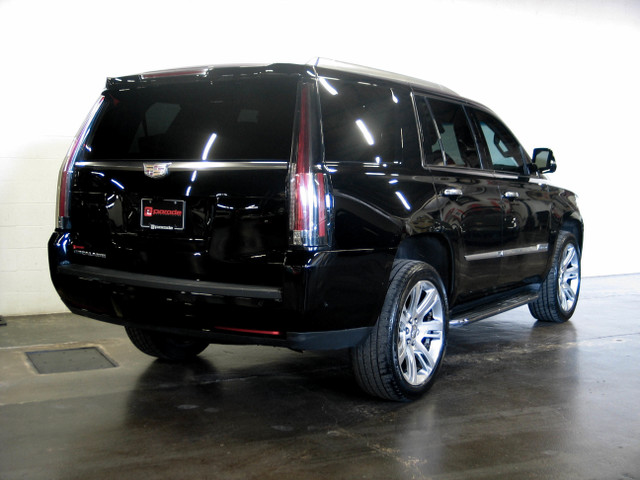 2019 Cadillac Escalade Luxury in Cars & Trucks in City of Montréal - Image 3
