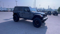 Four Wheel Drive. Cloth Interior. 12.3 Inch Touchscreen. Bluetooth. Apple CarPlay/Android Auto. Remo... (image 1)