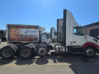 2021 VOLVO VNL84300;Heavy Duty Trucks - CONVENTIONAL W/O SLEEPER Penske Location 632 BELGRAVE WAY DE... (image 7)