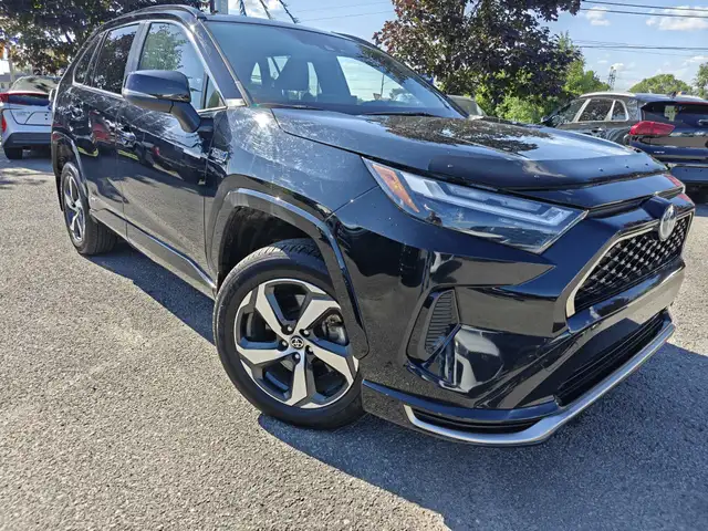 2023 Toyota RAV4 Prime SE in Cars & Trucks in Ottawa - Image 2