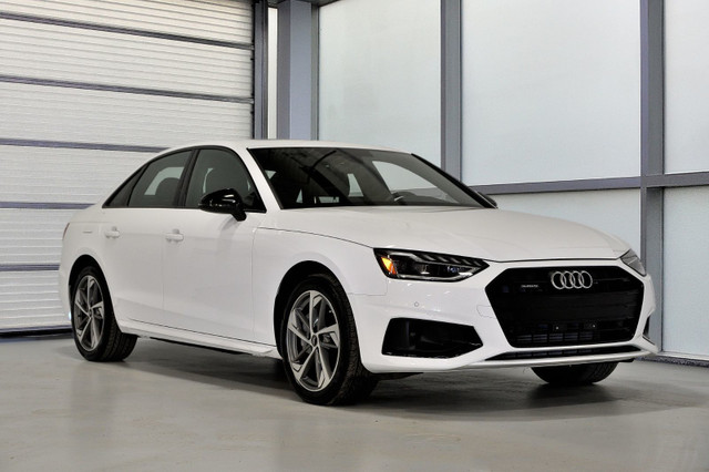 2023 Audi A4 Sedan Edition Vorsprung / Black Optics / Toit Ouvra in Cars & Trucks in Longueuil / South Shore