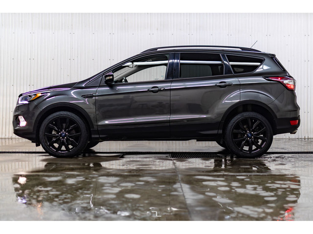 2017 Ford Escape AWD Titanium Nav Roof BCam in Cars & Trucks in Grande Prairie - Image 3