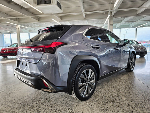 2021 Lexus UX UX 250h * F SPORT * F-SPORT 2 * CUIR ROUGE * TOIT  in Cars & Trucks in Laval / North Shore - Image 4