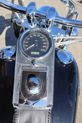 2008 Harley-Davidson FLDE in Street, Cruisers & Choppers in Strathcona County - Image 22