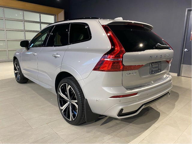 2024 Volvo XC60 Recharge T8 eAWD PHEV Ultimate Dark Theme in Cars & Trucks in Edmonton - Image 3