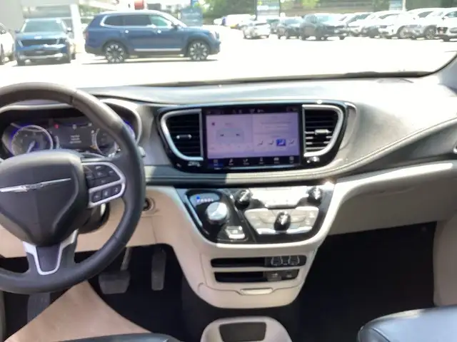 2022 Chrysler Pacifica TOURING L, LEATHER, POWER DOORS, REMOTE S dans Autos et camions dans Région d’Oakville/Halton - Image 21