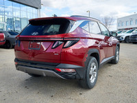 Come see this 2022 Hyundai Tucson Pref Trend | Awd | Adaptive Cruise | Lane Keep Assist | Carplay |... (image 4)