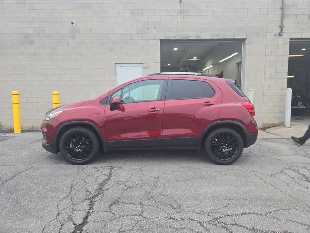 2021 Chevrolet Trax LT | One Owner | Accident Free | Blacked in Cars & Trucks in Windsor Region - Image 3