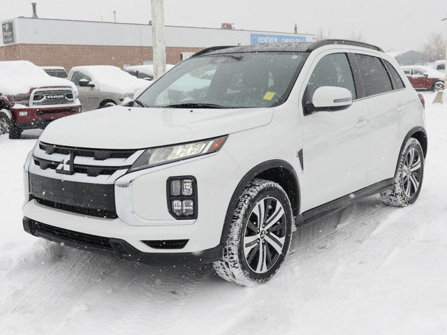 2021 Mitsubishi RVR AWC, Pano Sunroof, Heated Leather in Cars & Trucks in Calgary - Image 3