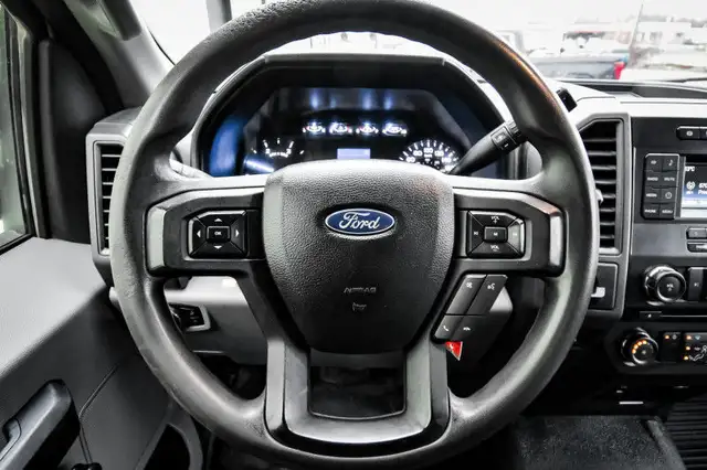 2017 Ford F-550 Super Duty DRW XL - Power Windows in Cars & Trucks in Ottawa - Image 15