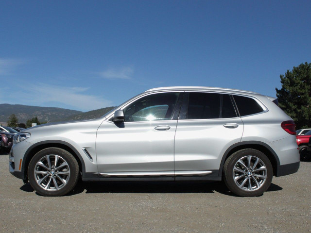 2019 BMW X3 in Cars & Trucks in Penticton - Image 2