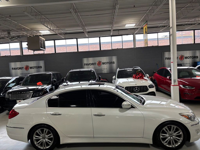 2012 Hyundai Genesis Sedan V6|RWD|PREMIUMPACKAGE|LEXICONAUDIO|LE in Cars & Trucks in City of Toronto - Image 3