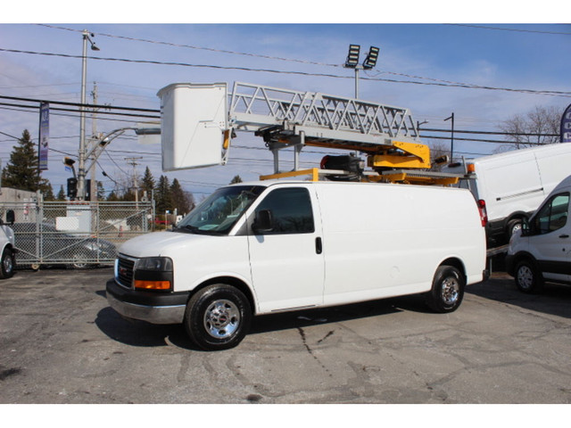  2014 GMC Savana Cargo Van 3500 CARGO ALLONGÉ NACELLE RH35 72.00 in Cars & Trucks in Laval / North Shore - Image 3