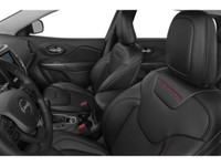 Engine: Regular Unleaded V-6 3.2 L/198 (image 3)
