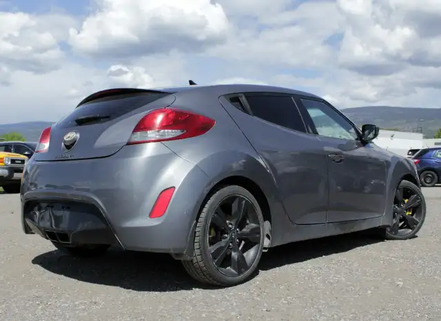 2012 Hyundai Veloster dans Autos et camions dans Penticton - Image 6