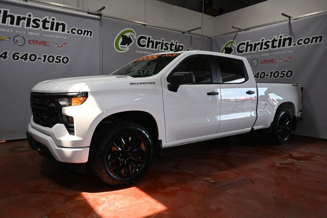 2024 Chevrolet Silverado 1500 CUSTOM CREW 4X4 MAG NOIR 20'' DEM  in Cars & Trucks in City of Montréal