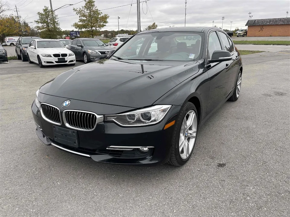2013 BMW 3-Series 328i xDrive CERTIFIED, NO ACCIDENTS