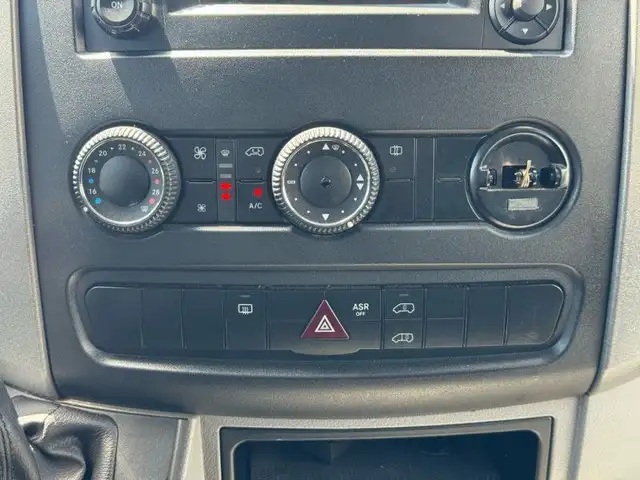 2016 Mercedes-Benz Sprinter Passenger Vans in Cars & Trucks in Moncton - Image 19