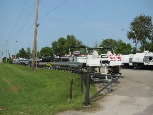 GET PRE-APPROVED-ALL UNITS ON SALE- SAVE LARGE!! in Travel Trailers & Campers in Ottawa - Image 6