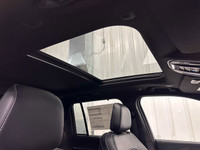 QUICK ORDER PACKAGE 23E LIMITED, LUXURY TECH GROUP II, BLACK APPEARANCE PACKAGE, DUAL-PANE PANORAMIC... (image 7)