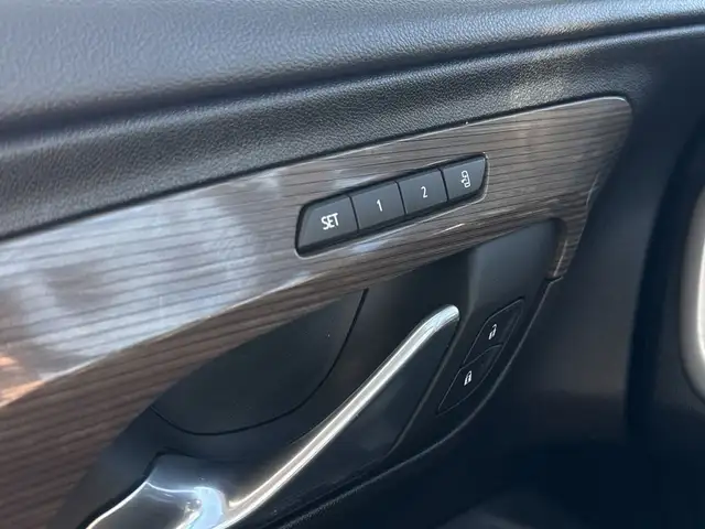 2022 GMC Terrain Denali AWD - Remote Start, OnStar, Cruise Contr dans Autos et camions dans Comté de Strathcona - Image 32