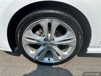 - ONE OWNER - ACCIDENT FREE - HEATED LEATHER SEATS - HEATED STEERING WHEEL - POWER SUNROOF - REMOTE... (image 9)
