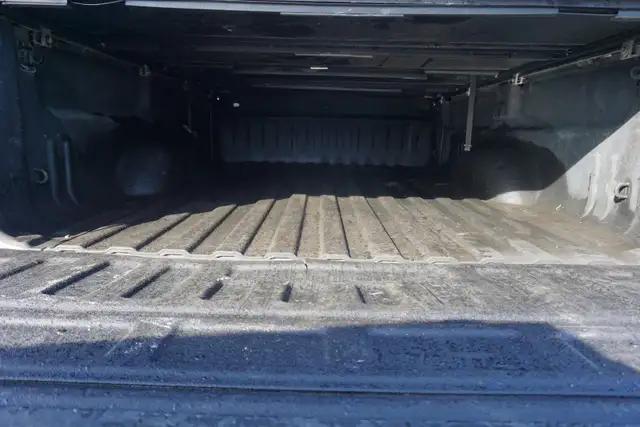 2015 GMC Sierra 2500HD in Cars & Trucks in Oakville / Halton Region - Image 38