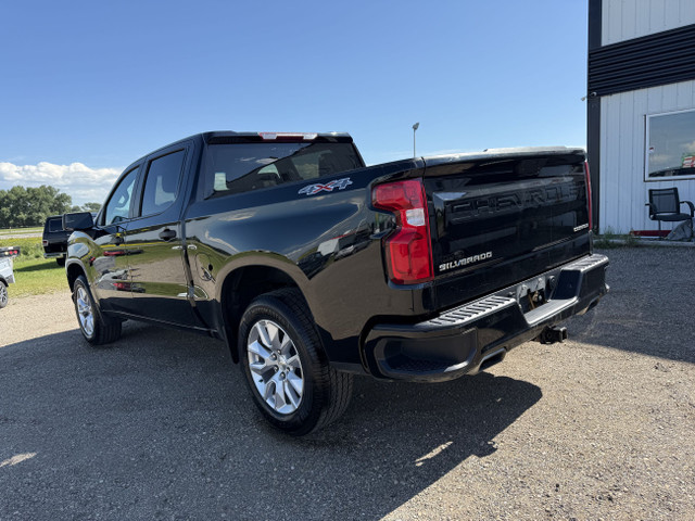 2021 Chevrolet Silverado 1500 Custom in Cars & Trucks in Red Deer - Image 3