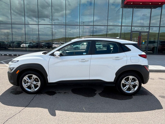 2022 Hyundai Kona Preferred AWD | Accident Free Carfax in Cars & Trucks in Calgary - Image 3