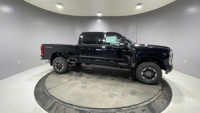 2025 Ford Super Duty F-350 SRW LARIAT in Cars & Trucks in Strathcona County - Image 4