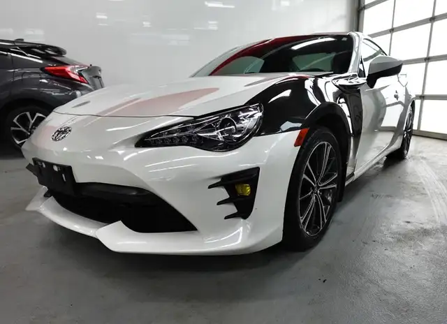 2020 Toyota 86 GT MODEL,4 NEW TIRES ON IT,CARBON FIBER,MUST SEE62938483425537122