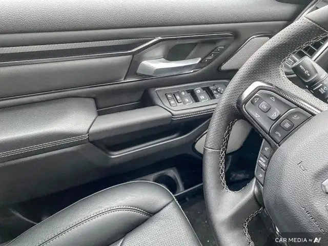 2025 Ram 1500 Sport 1 Crew 4x4 Sunroof Nav Heared & Vented dans Autos et camions dans Saint-Albert - Image 21