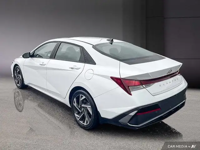 2024 Hyundai Elantra Preferred w/Tech Package | CarPlay in Cars & Trucks in Cambridge - Image 4