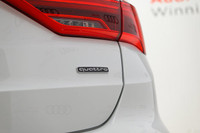 Get noticed in this beautiful Glacier White Metallic SUV! Treat yourself to the features you deserve... (image 8)