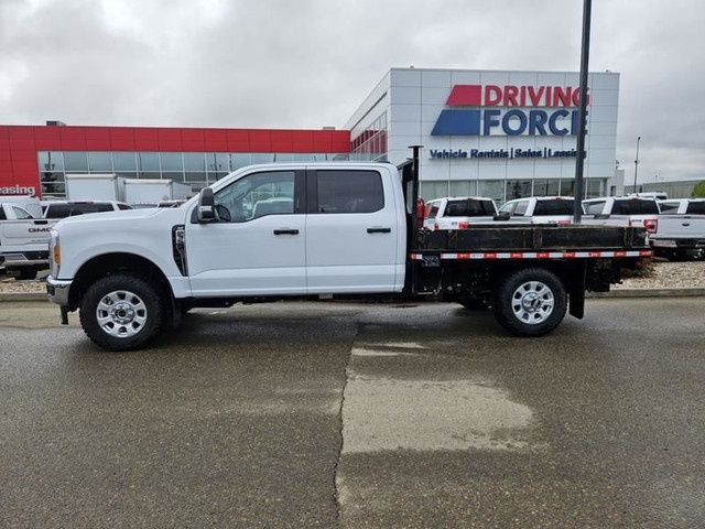 2023 Ford Super Duty F-350 SRW XLT in Cars & Trucks in St. Albert - Image 2
