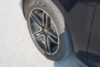 This sleek and stylish 2021 Porsche Macan is ready to elevate your driving experience! With its powe... (image 6)