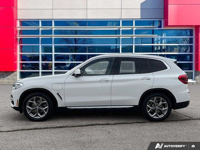 2021 BMW X3 X3 xDrive30e | Leather | Nav | Pano Roof in Cars & Trucks in Guelph - Image 2