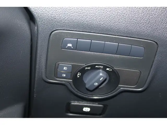 2018 Mercedes-Benz Metris Passenger Van 8 PASSENGERS - LEATHER dans Autos et camions dans Ville de Toronto - Image 25