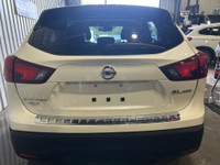 Welcome Ontario customers! All our vehicles are Ontario safety check/e-tested. We offer financing ad... (image 5)