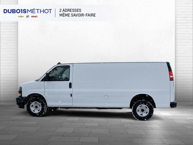 2024 GMC Savana Cargo Van V8 6.6L A ESSENCE, 3500, ALLONGEE, COM in Cars & Trucks in Victoriaville - Image 4