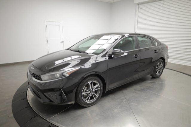 2022 Kia Forte EX in Cars & Trucks in Calgary - Image 4